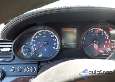 2005 Maserati Quattroporte из США, поврежденный, VIN ZAMCE39AX50017659